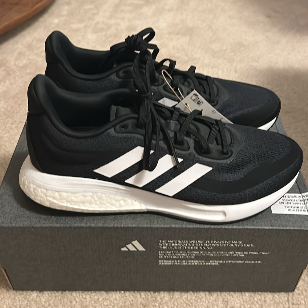 Adidas Supernova Running Shoes Size 8. Brand New!